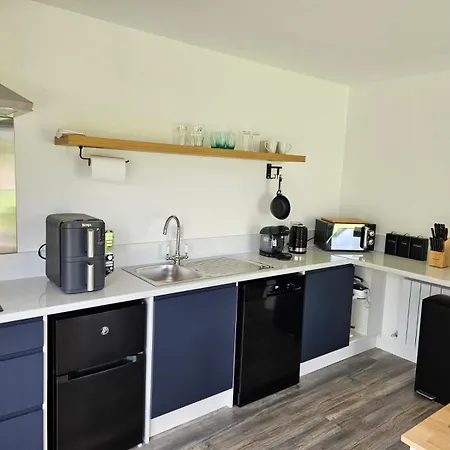 Apartman River View *